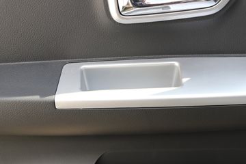 ����;�� T5 ��ȿ� ��׼�� 1.6L 105���� CNG 3.8�׵�������С��(����)ͼƬ