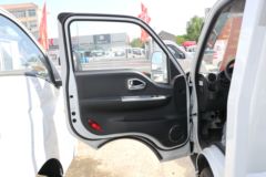 东风途逸 T5 年度款 标准款 1.6L 105马力 CNG 3.8米单排栏板小卡(国六)