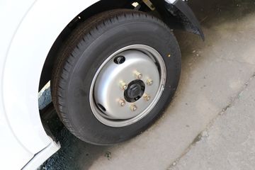 ����;�� T5 ��ȿ� ��׼�� 1.6L 105���� CNG 3.8�׵�������С��(����)ͼƬ