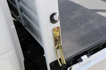 ����;�� T5 ��ȿ� ��׼�� 1.6L 105���� CNG 3.8�׵�������С��(����)ͼƬ