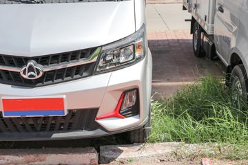 ������Խ��X7 2.0L 144���� ���� 3.05��˫������С��(SC1031FRS63)ͼƬ