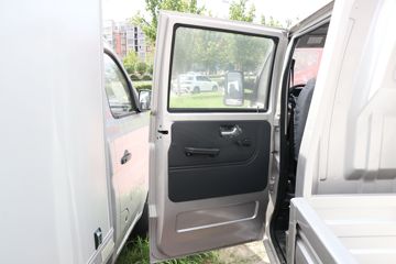 ������Խ��X7 2.0L 144���� ���� 3.05��˫������С��(SC1031FRS63)ͼƬ