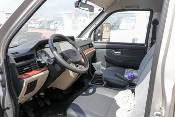 ������Խ��X7 2.0L 144���� ���� 3.05��˫������С��(SC1031FRS63)ͼƬ