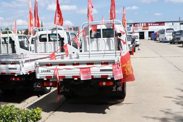 ���� С����W15 1.6L 123���� ���� 3.1��˫������С��ͼƬ