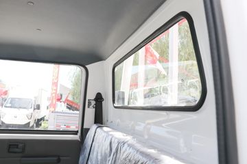 ���� С����W15 1.6L 123���� ���� 3.1��˫������С��ͼƬ