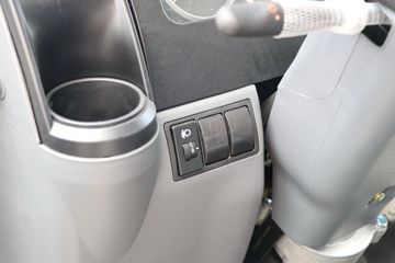 ���� С����W15 1.6L 123���� ���� 3.1��˫������С��ͼƬ
