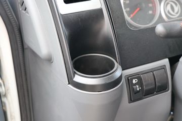 ���� С����W15 1.6L 123���� ���� 3.1��˫������С��ͼƬ
