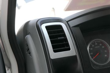 ���� С����W15 1.6L 123���� ���� 3.1��˫������С��ͼƬ