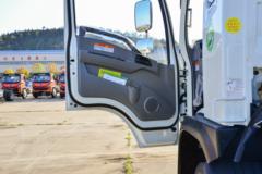 大运 运途 165马力 4X2 压缩式垃圾车(帝王环卫牌)(HDW5162ZYSDY6)