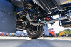 大运 运途 165马力 4X2 压缩式垃圾车(帝王环卫牌)(HDW5162ZYSDY6)