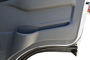 ����ʮͨ ���� 150���� 6�׵��Ų�դʽ�ػ���(STQ5125CCYN6)ͼƬ