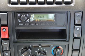 ����ʮͨ ���� 150���� 6�׵��Ų�դʽ�ػ���(STQ5125CCYN6)ͼƬ