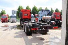 一汽解放 J6V 580马力 8X4 9.4米栏板载货车(CA1310P66K25L7T4E6) 一汽解放 J6V 580马力 8X4 9.4米栏板载货车(CA1310P66K25L7T4E6)