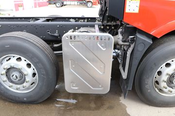 һ����� J6V  580���� 8X4 9.4�������ػ���(CA1310P66K25L7T4E6)ͼƬ