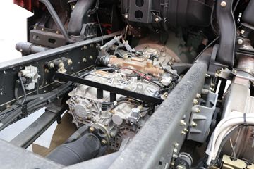 һ����� J6V  580���� 8X4 9.4�������ػ���(CA1310P66K25L7T4E6)ͼƬ