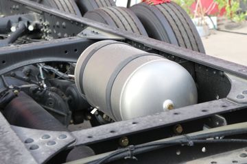 һ����� J6V  580���� 8X4 9.4�������ػ���(CA1310P66K25L7T4E6)ͼƬ