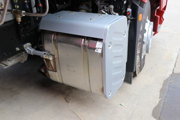 һ����� J6V�ؿ� �캽�� 600���� 6X4 LNGǣ����(Һ��)(CA4250P66M25T1AE6)ͼƬ