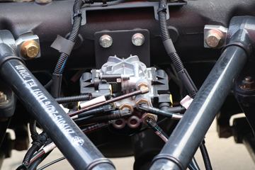 һ����� J6V�ؿ� �캽�� 600���� 6X4 LNGǣ����(Һ��)(CA4250P66M25T1AE6)ͼƬ