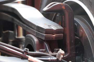 һ����� J6V�ؿ� �캽�� 600���� 6X4 LNGǣ����(Һ��)(CA4250P66M25T1AE6)ͼƬ