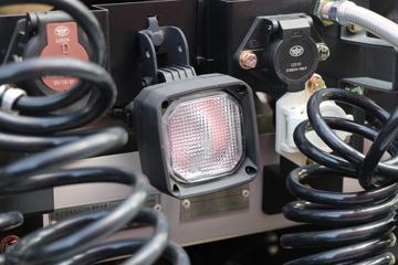 һ����� J6V�ؿ� �캽�� 600���� 6X4 LNGǣ����(Һ��)(CA4250P66M25T1AE6)ͼƬ