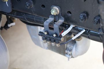 һ����� J6V�ؿ� �캽�� 600���� 6X4 LNGǣ����(Һ��)(CA4250P66M25T1AE6)ͼƬ