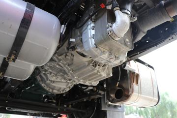 һ����� J6V�ؿ� �캽�� 600���� 6X4 LNGǣ����(Һ��)(CA4250P66M25T1AE6)ͼƬ