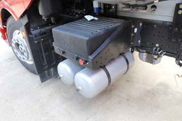 һ����� J6V�ؿ� �캽�� 600���� 6X4 LNGǣ����(Һ��)(CA4250P66M25T1AE6)ͼƬ