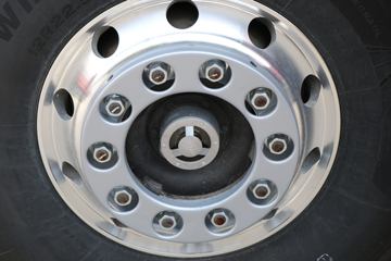 һ����� J6V�ؿ� �캽�� 600���� 6X4 LNGǣ����(Һ��)(CA4250P66M25T1AE6)ͼƬ