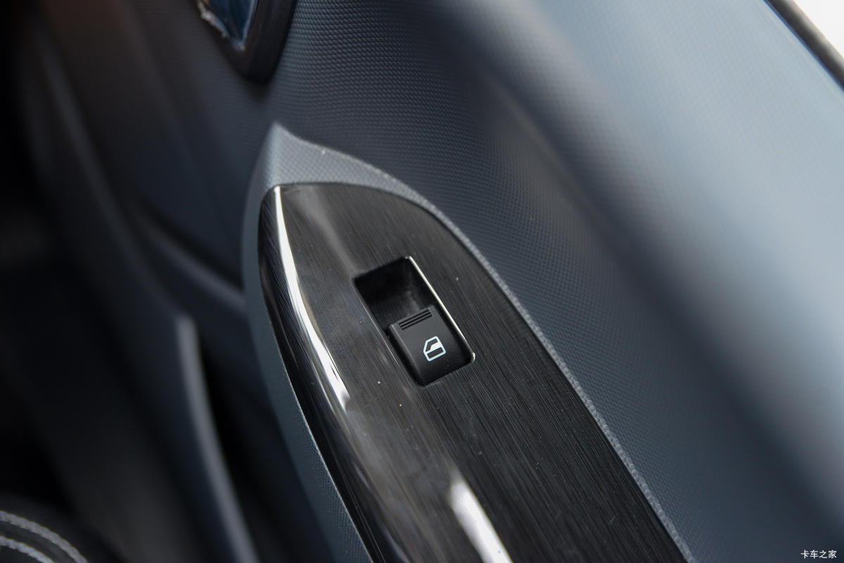 ���� ����CTV 140���� 4.14�׵�����ʽ�Ῠ(����)��ʻ��                                               