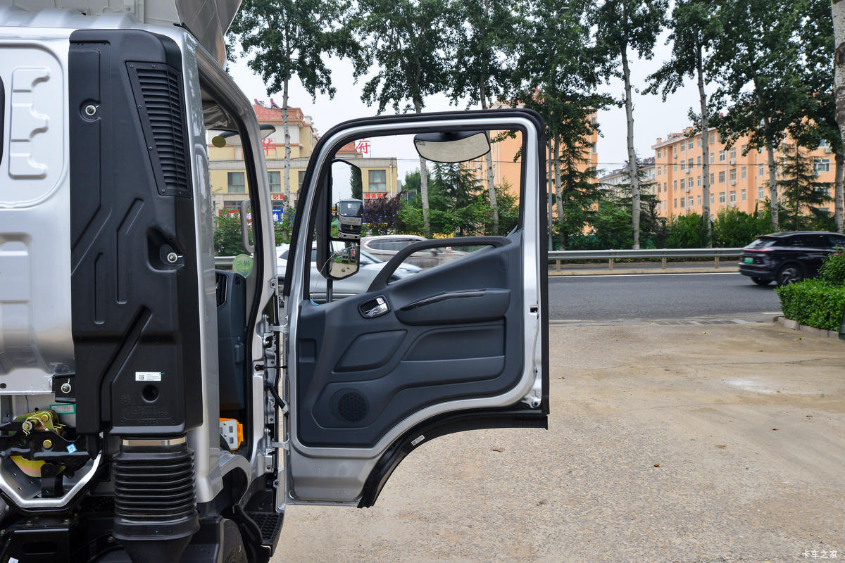 ���� ����CTV 140���� 4.14�׵�����ʽ�Ῠ(����)��ʻ��                                               