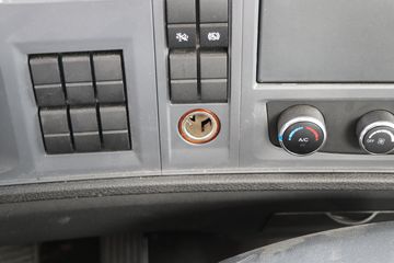 �й�����HOWO ���� 140���� 4.15��AMT�Զ������������ῨͼƬ