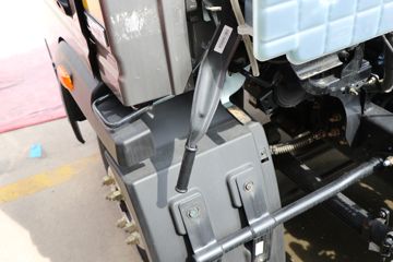 �й�����HOWO ���� 140���� 4.15��AMT�Զ������������ῨͼƬ