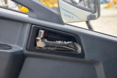 中国重汽HOWO 悍将 151马力 4.15米单排厢式轻卡(ZZ5047XXYG3215F144B)