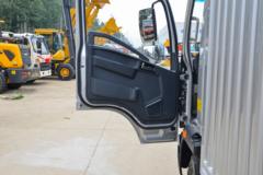 中国重汽HOWO 悍将 151马力 4.15米单排厢式轻卡(ZZ5047XXYG3215F144B)