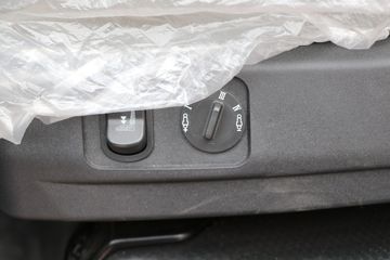 йHOWO  160 4.15AMTԶʽῨ(ZZ5047XXYC3215F145)ͼƬ