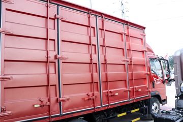 йHOWO  160 4.15AMTԶʽῨ(ZZ5047XXYC3215F145)ͼƬ