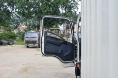 中国重汽HOWO 悍将 160马力 4.15米单排厢式轻卡(ZZ5047XXYF3114F144)