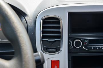 ����;�� T5 ��ȿ� ��׼�� 1.6L 105���� CNG 3.03��˫������С��(����)ͼƬ