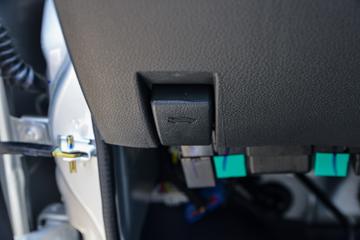 ���� С����W08 1.6L 123���� 3.05�׵�������С��(��̥)ͼƬ