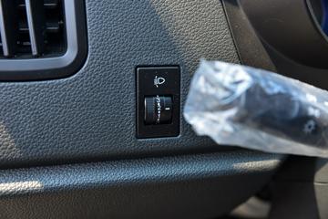 ���� С����W08 1.6L 123���� 3.05�׵�������С��(��̥)ͼƬ