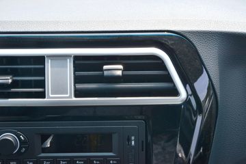 ����;�� T3(ԭС����W) 1.6L 123���� ���� 2.5��˫������С��(EQ1034D60Q4D)ͼƬ