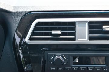 ����;�� T3(ԭС����W) 1.6L 123���� ���� 2.5��˫������С��(EQ1034D60Q4D)ͼƬ