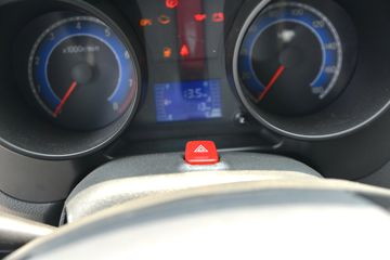 ����;�� T3(ԭС����W) 1.6L 123���� ���� 2.5��˫������С��(EQ1034D60Q4D)ͼƬ