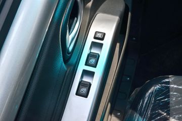 ����;�� T3(ԭС����W) 1.6L 123���� ���� 2.5��˫������С��(EQ1034D60Q4D)ͼƬ