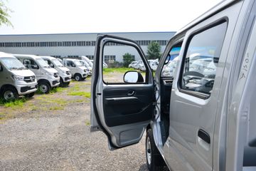 ����;�� T3(ԭС����W) 1.6L 123���� ���� 2.5��˫������С��(EQ1034D60Q4D)ͼƬ