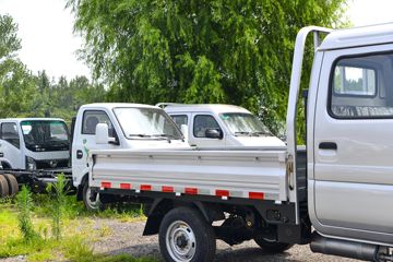 ����;�� T3(ԭС����W) 1.6L 123���� ���� 2.5��˫������С��(EQ1034D60Q4D)ͼƬ