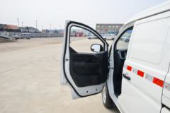 金杯 金海狮M 2024款 工程狮 120马力 1.6L汽油 2座封闭货车(额载700kg)