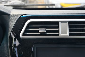 ����;�� T3 1.3L 91���� 2.7��˫������С��(EQ1036D60Q4A)ͼƬ