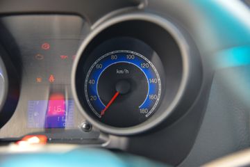 ����;�� T3 1.3L 91���� 2.7��˫������С��(EQ1036D60Q4A)ͼƬ