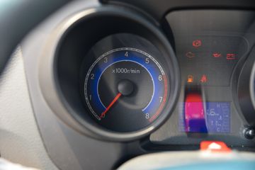 ����;�� T3 1.3L 91���� 2.7��˫������С��(EQ1036D60Q4A)ͼƬ